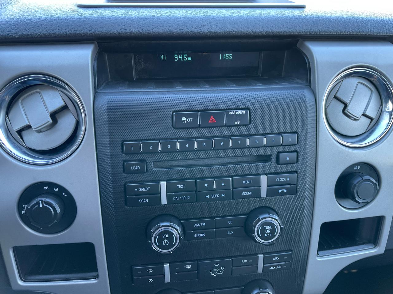 Ford F-150 4WD SuperCrew 145" Platinum 2012