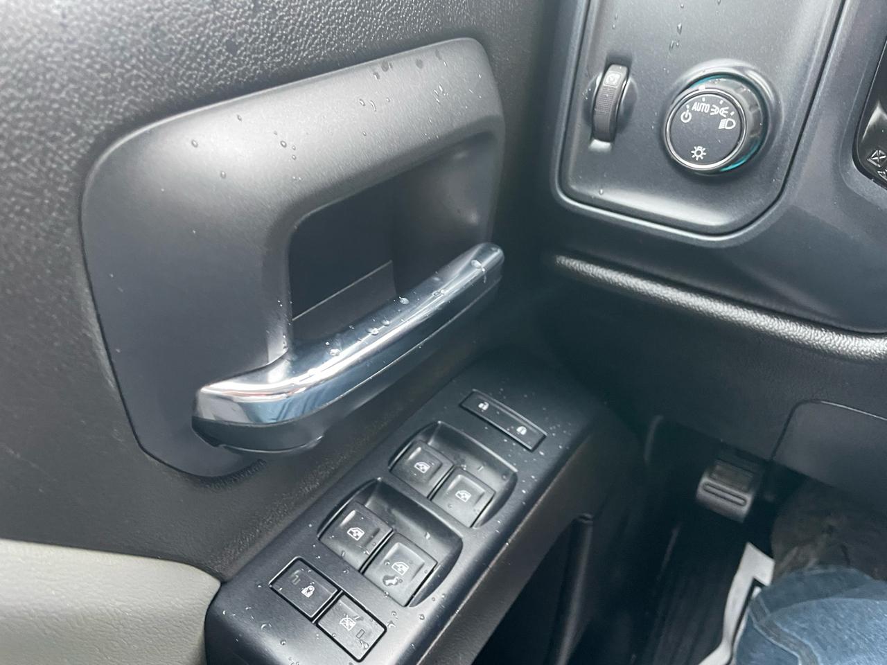 Chevrolet Silverado 1500 4WD Double Cab 143.5" Work Truck 2017