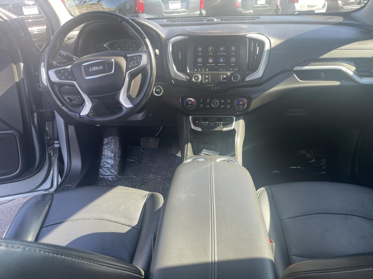 GMC Terrain photo 14