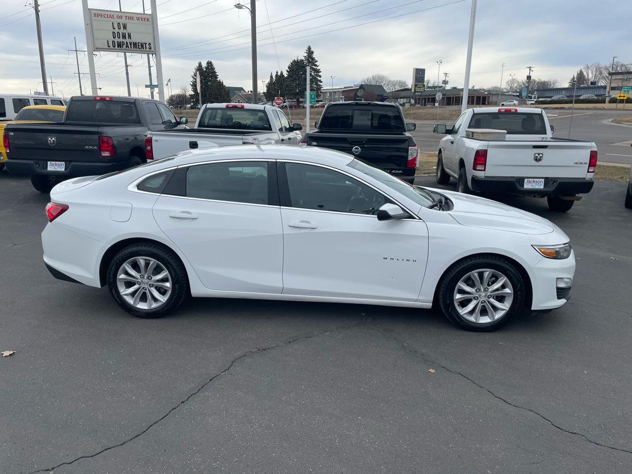 Chevrolet Malibu 4dr Sdn LT 2021