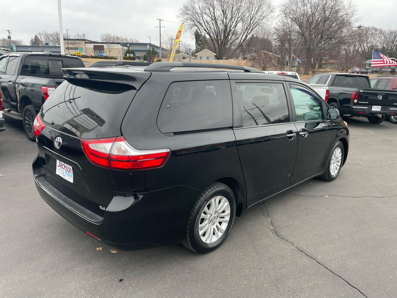 Toyota Sienna 5dr 8-Pass Van XLE Premium FWD (Natl) 2015