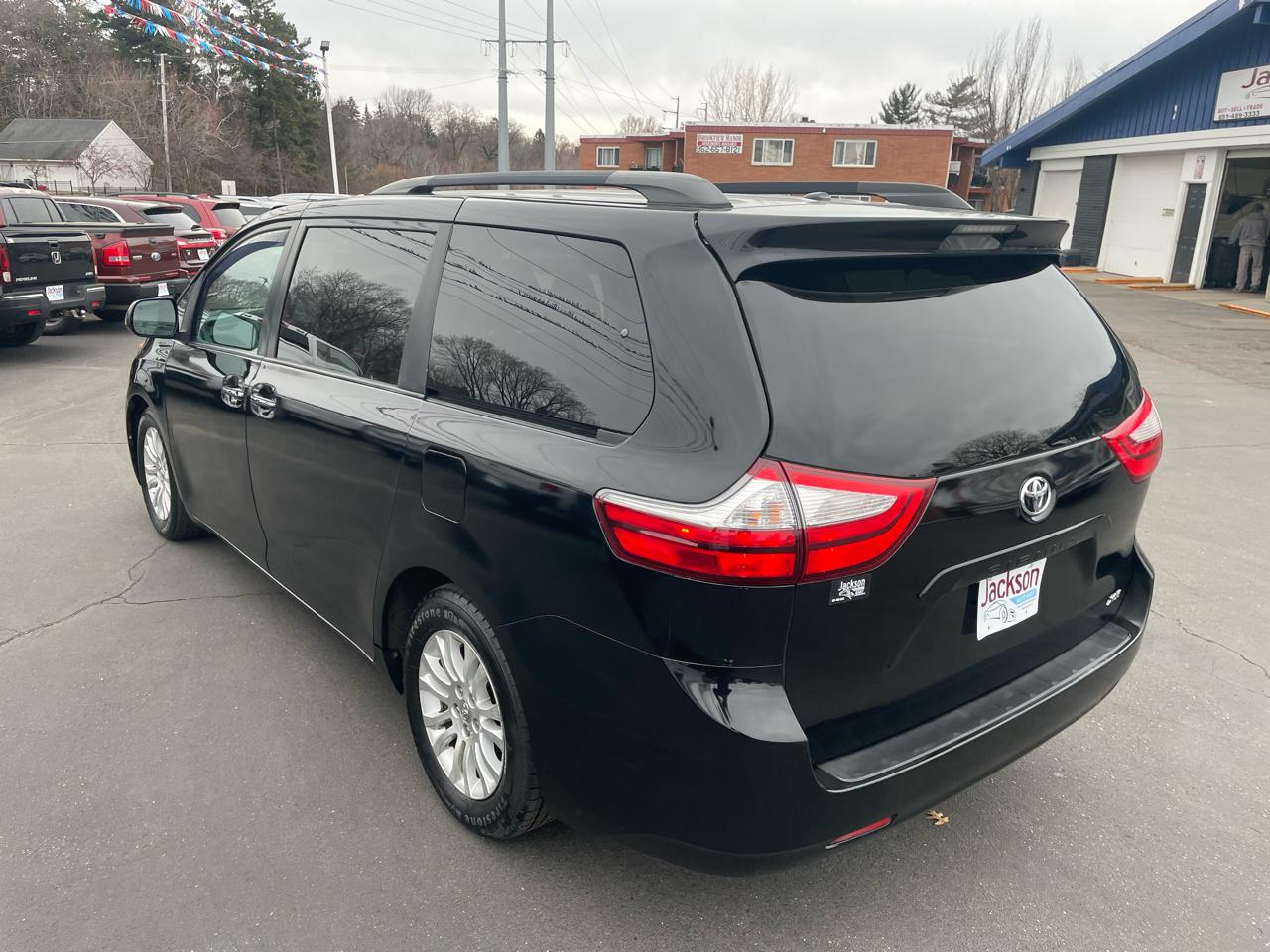 Toyota Sienna 5dr 8-Pass Van XLE Premium FWD (Natl) 2015