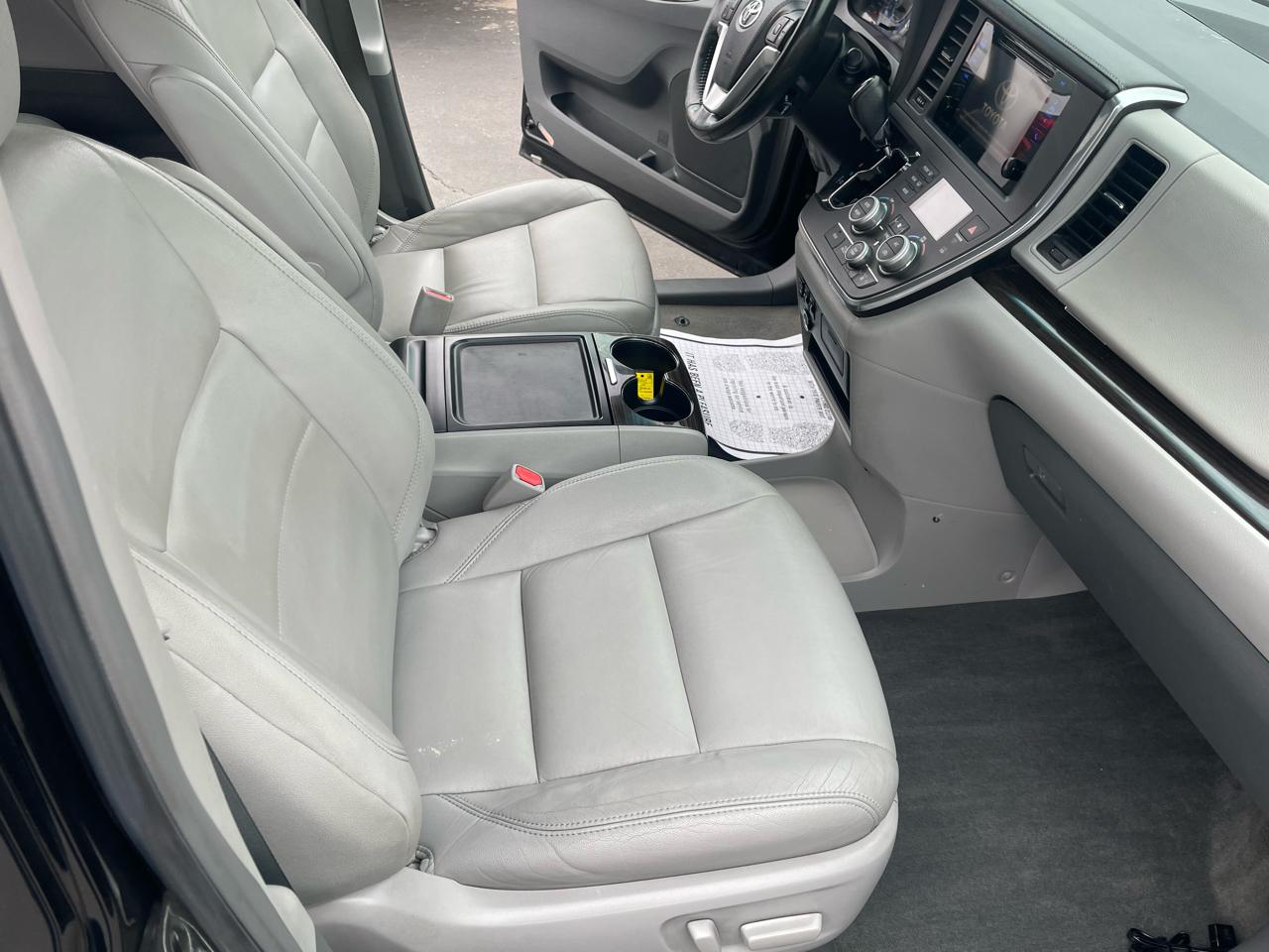 Toyota Sienna 5dr 8-Pass Van XLE Premium FWD (Natl) 2015