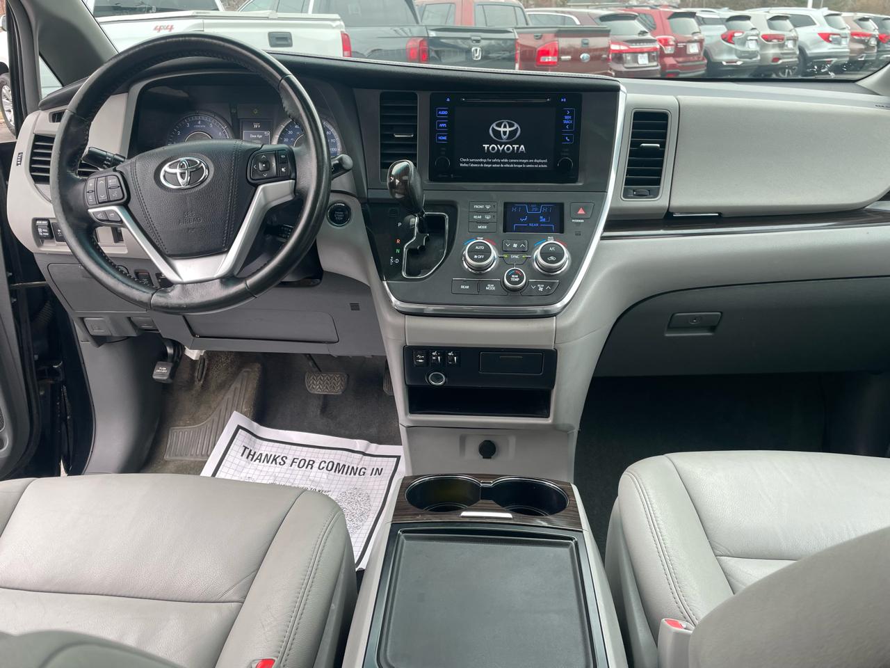 Toyota Sienna 5dr 8-Pass Van XLE Premium FWD (Natl) 2015