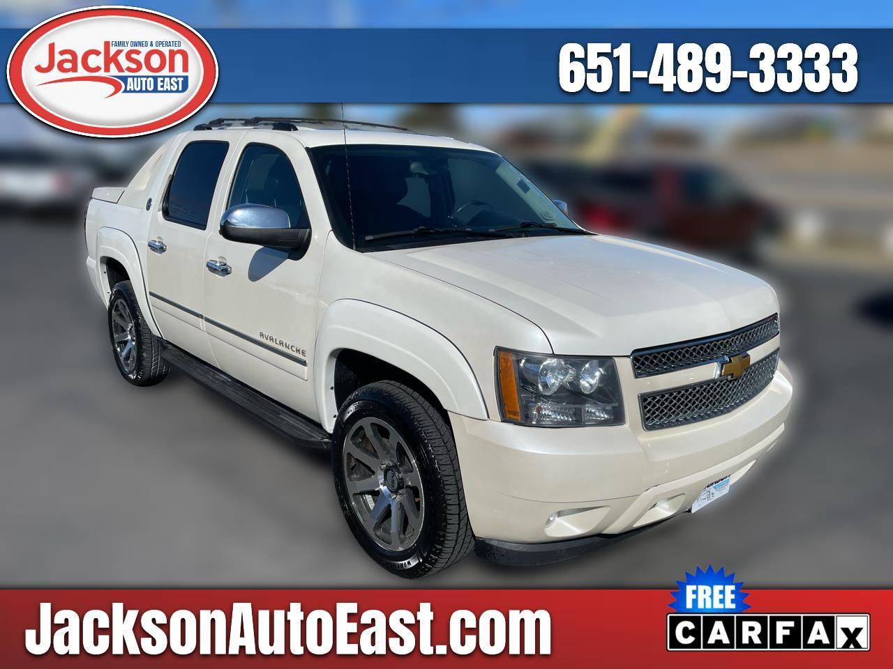 2013 Chevrolet Avalanche 4WD Crew Cab LTZ