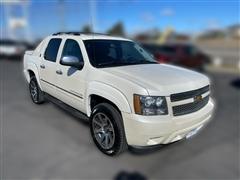 2013 Chevrolet Avalanche 