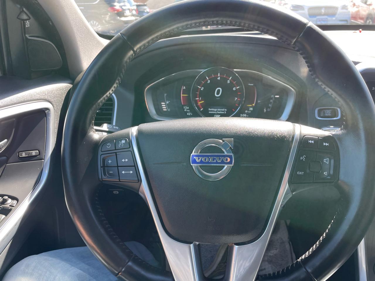 Volvo XC60 AWD 4dr T6 Platinum *Ltd Avail* 2016