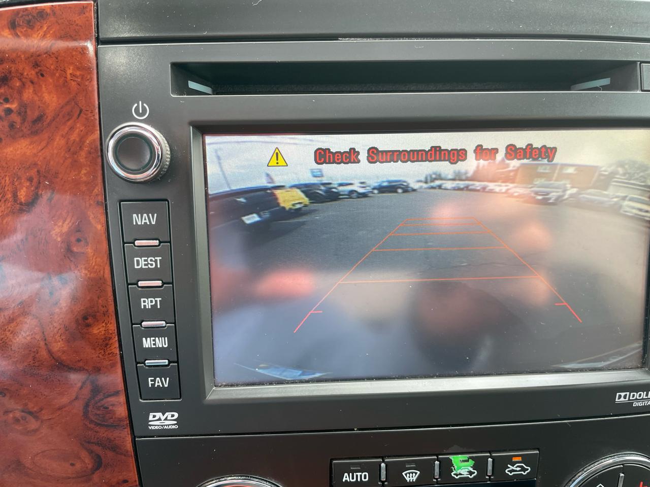 Chevrolet Avalanche 4WD Crew Cab LTZ 2013