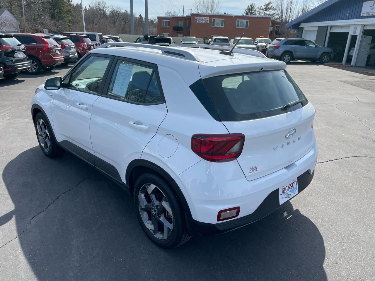 Hyundai Venue SEL IVT 2025