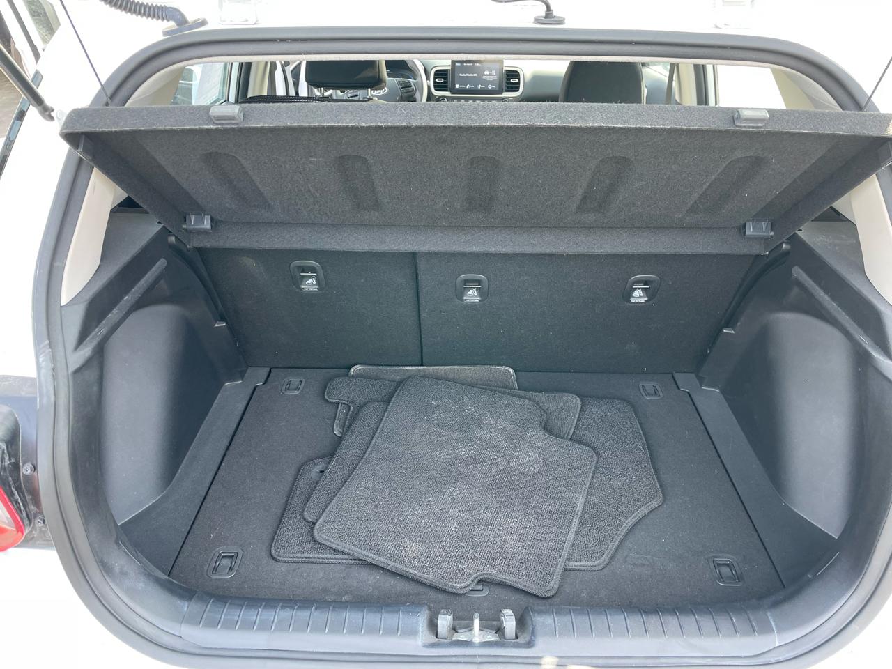 Hyundai Venue SEL IVT 2025