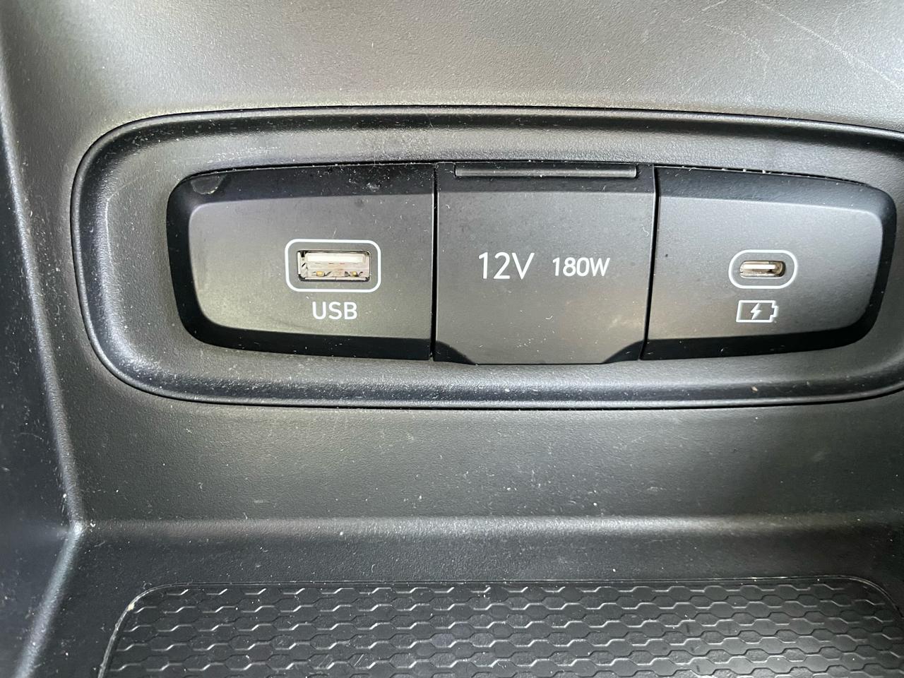 Hyundai Venue SEL IVT 2025