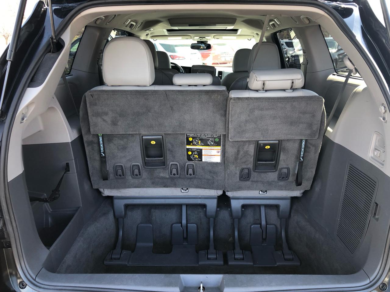 Toyota Sienna XLE Auto Access Seat FWD 7-Passenger (Natl) 2018