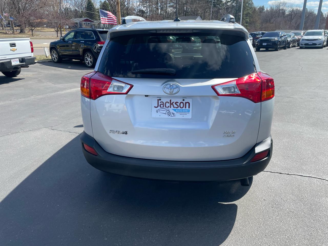 Toyota RAV4 AWD 4dr XLE (Natl) 2015