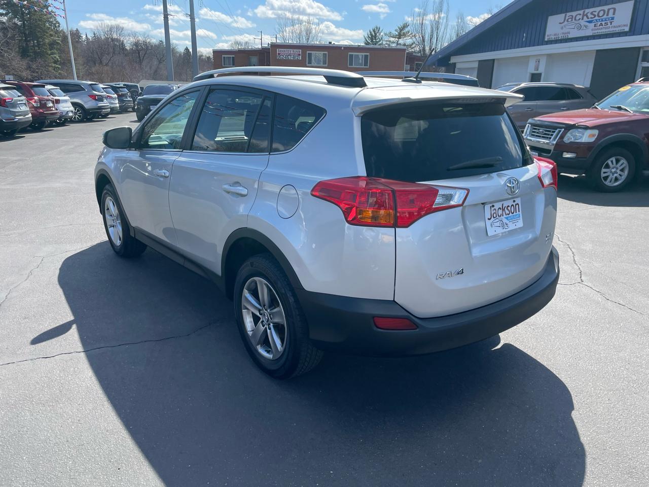 Toyota RAV4 AWD 4dr XLE (Natl) 2015