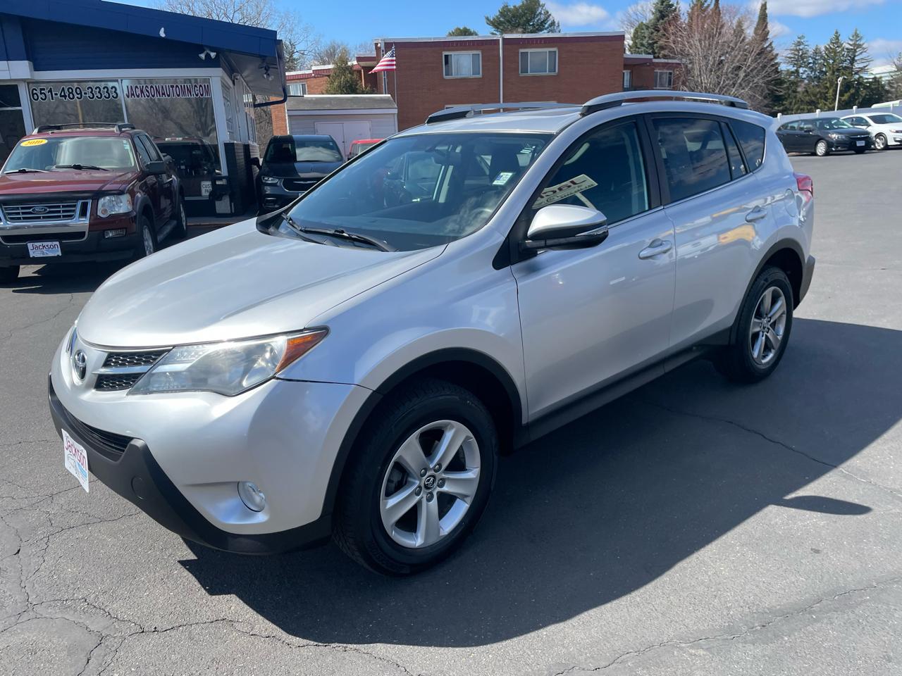Toyota RAV4 AWD 4dr XLE (Natl) 2015