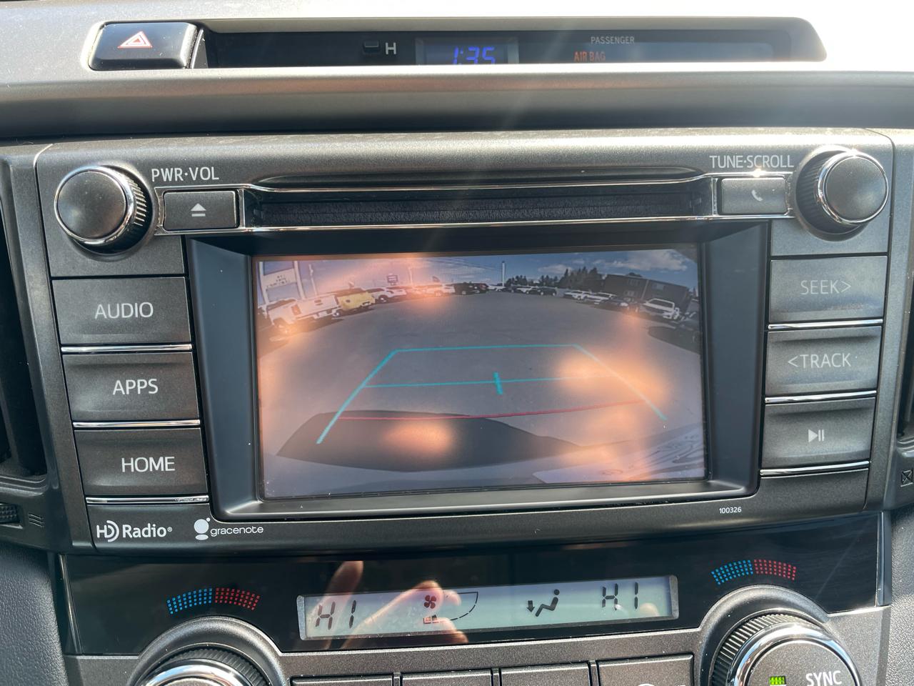 Toyota RAV4 AWD 4dr XLE (Natl) 2015