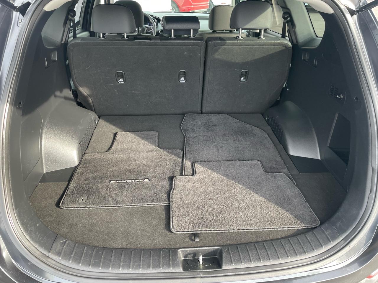 Hyundai Santa Fe SEL 2.4L Auto AWD 2020