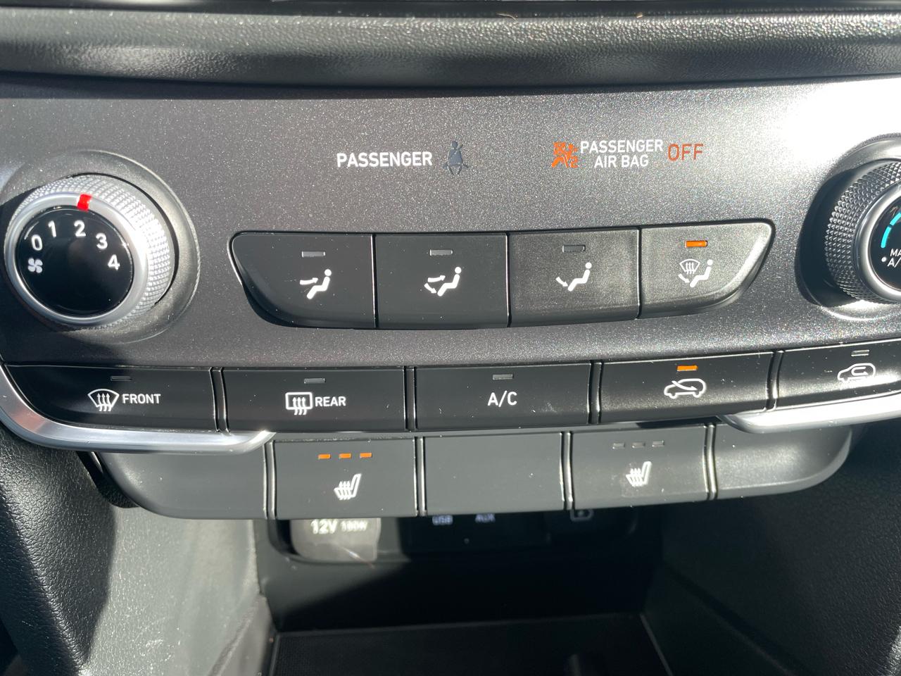 Hyundai Santa Fe SEL 2.4L Auto AWD 2020