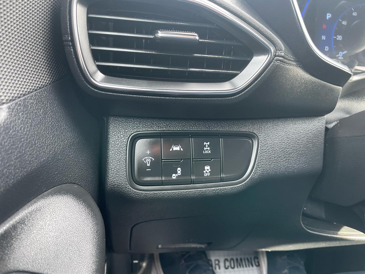 Hyundai Santa Fe SEL 2.4L Auto AWD 2020