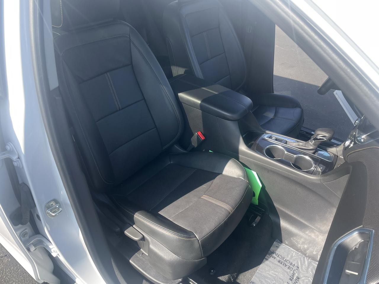 Chevrolet Equinox FWD 4dr Premier 2023