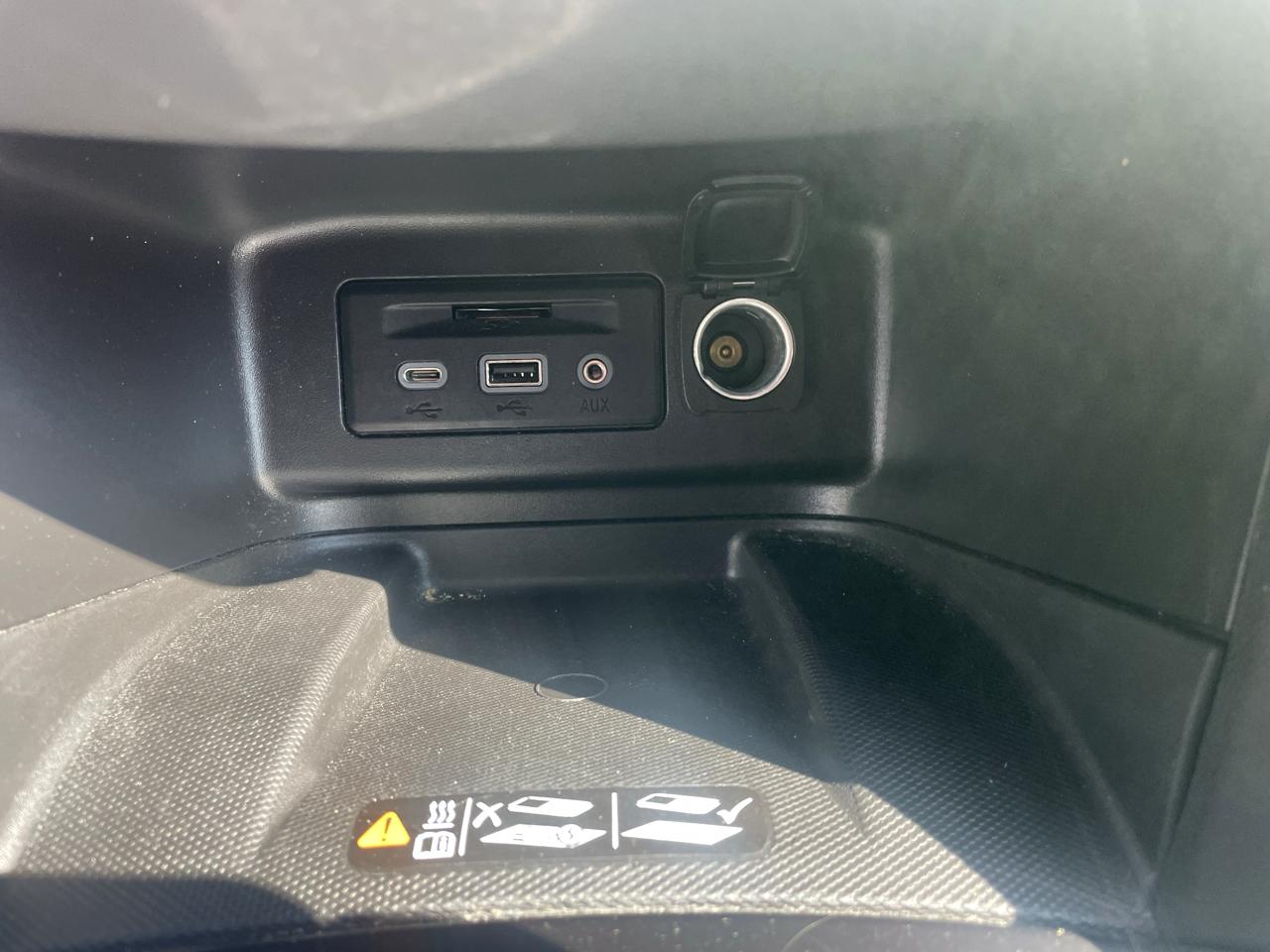 Chevrolet Equinox FWD 4dr Premier 2023