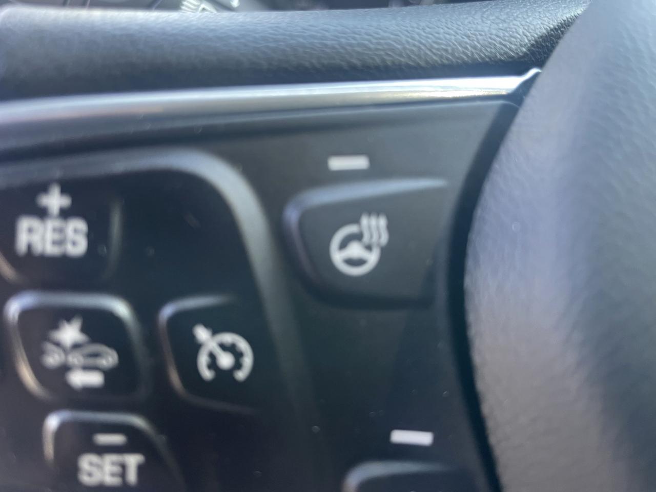 Chevrolet Equinox FWD 4dr Premier 2023