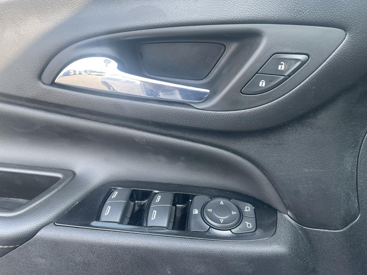 Chevrolet Equinox FWD 4dr Premier 2023