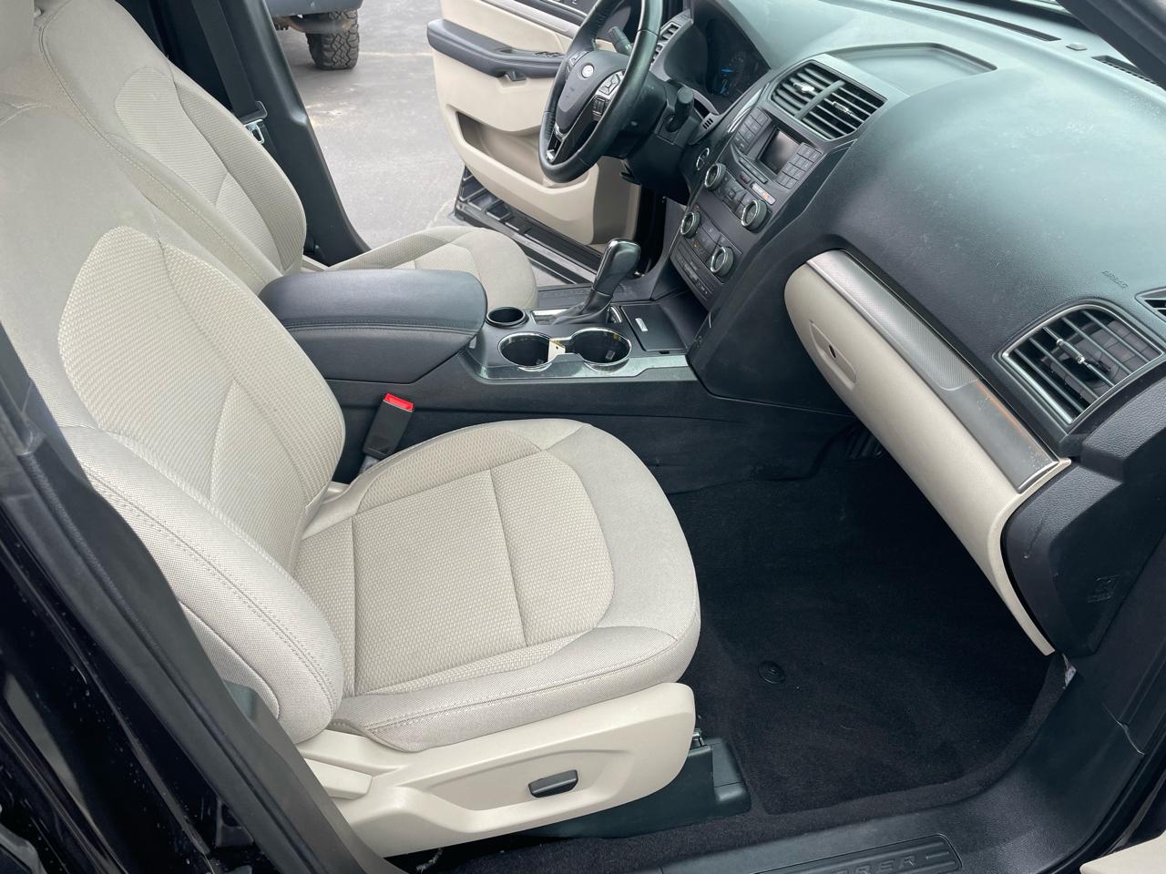 Ford Explorer XLT FWD 2019