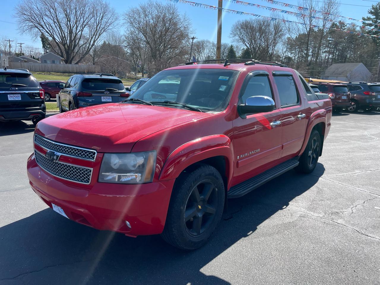 Chevrolet Avalanche 4WD Crew Cab 130" LTZ 2008