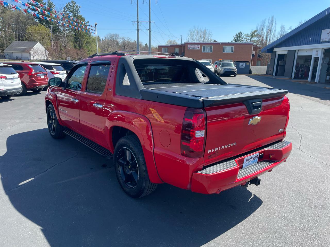 Chevrolet Avalanche 4WD Crew Cab 130" LTZ 2008