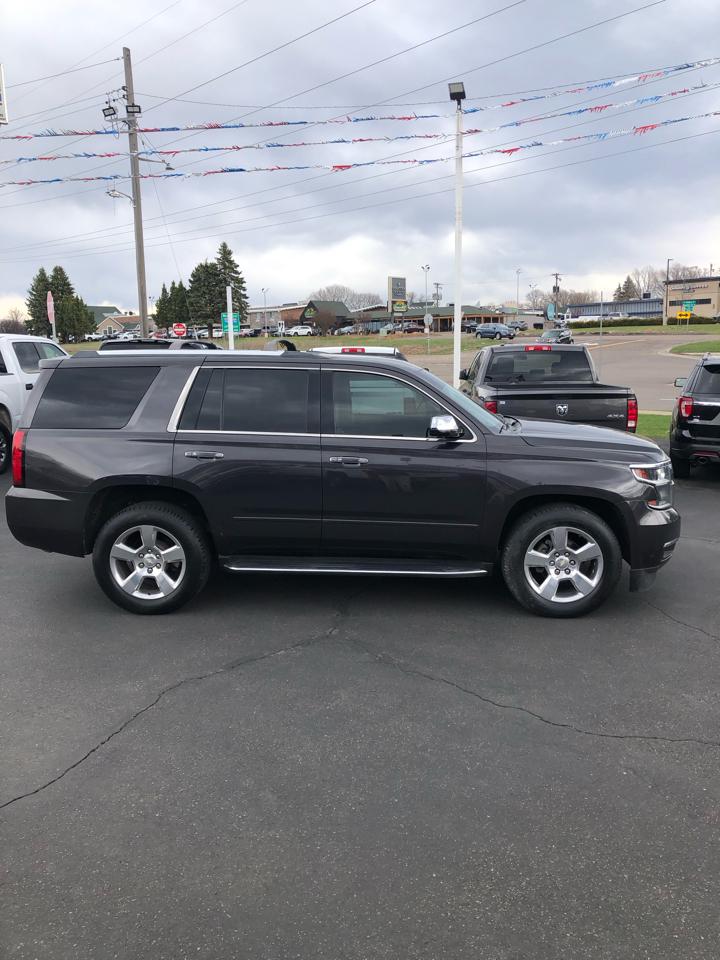 Chevrolet Tahoe 4WD 4dr Premier 2017