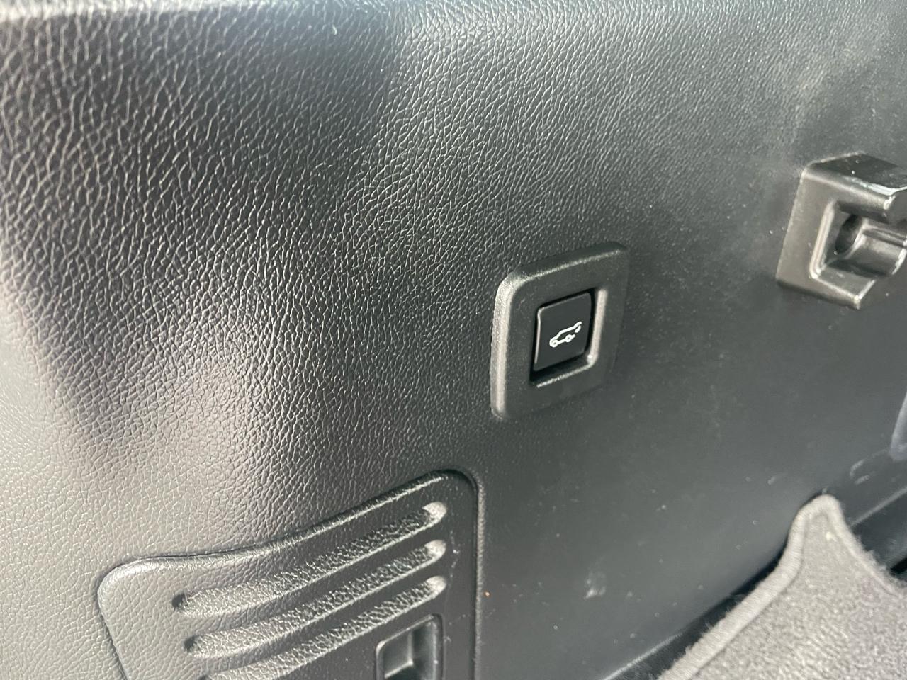 Ford Expedition EL 4WD 4dr XLT 2015