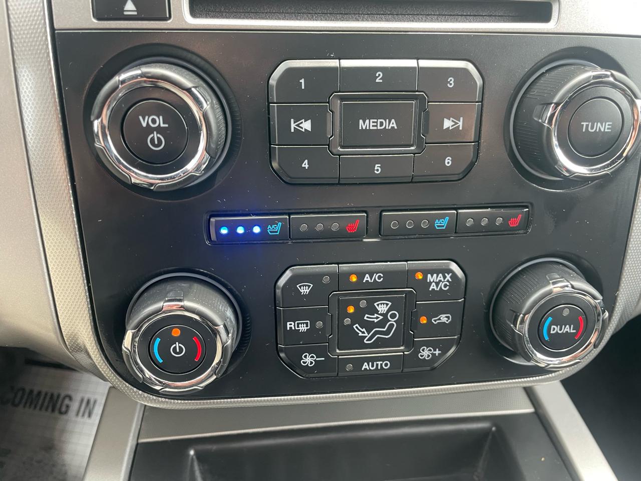 Ford Expedition EL 4WD 4dr XLT 2015