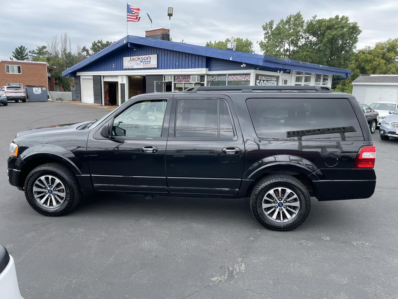 Ford Expedition EL 4WD 4dr XLT 2015