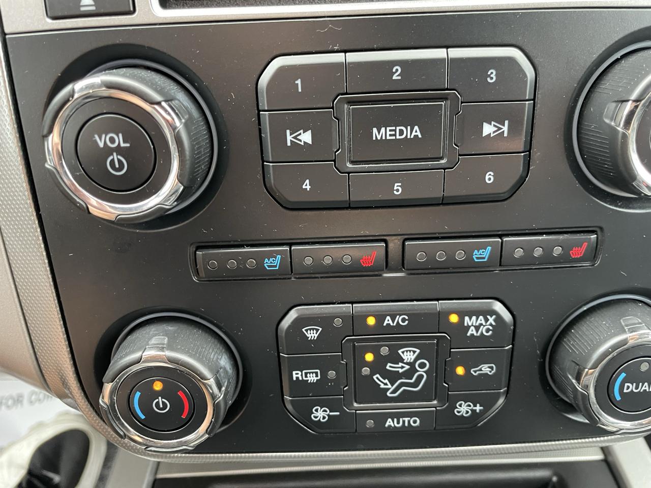 Ford Expedition EL 4WD 4dr XLT 2015