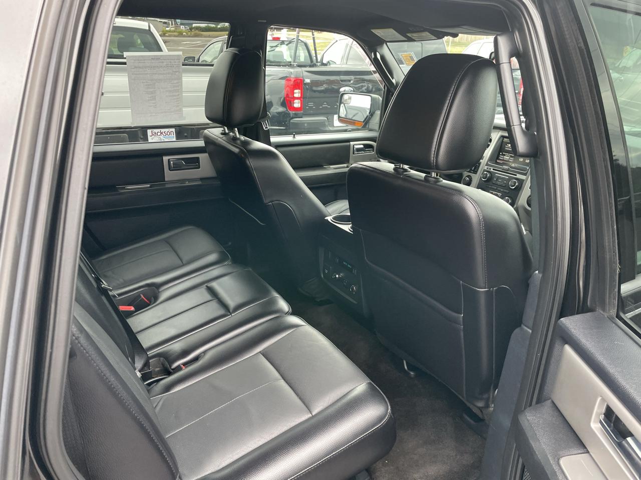 Ford Expedition EL 4WD 4dr XLT 2015