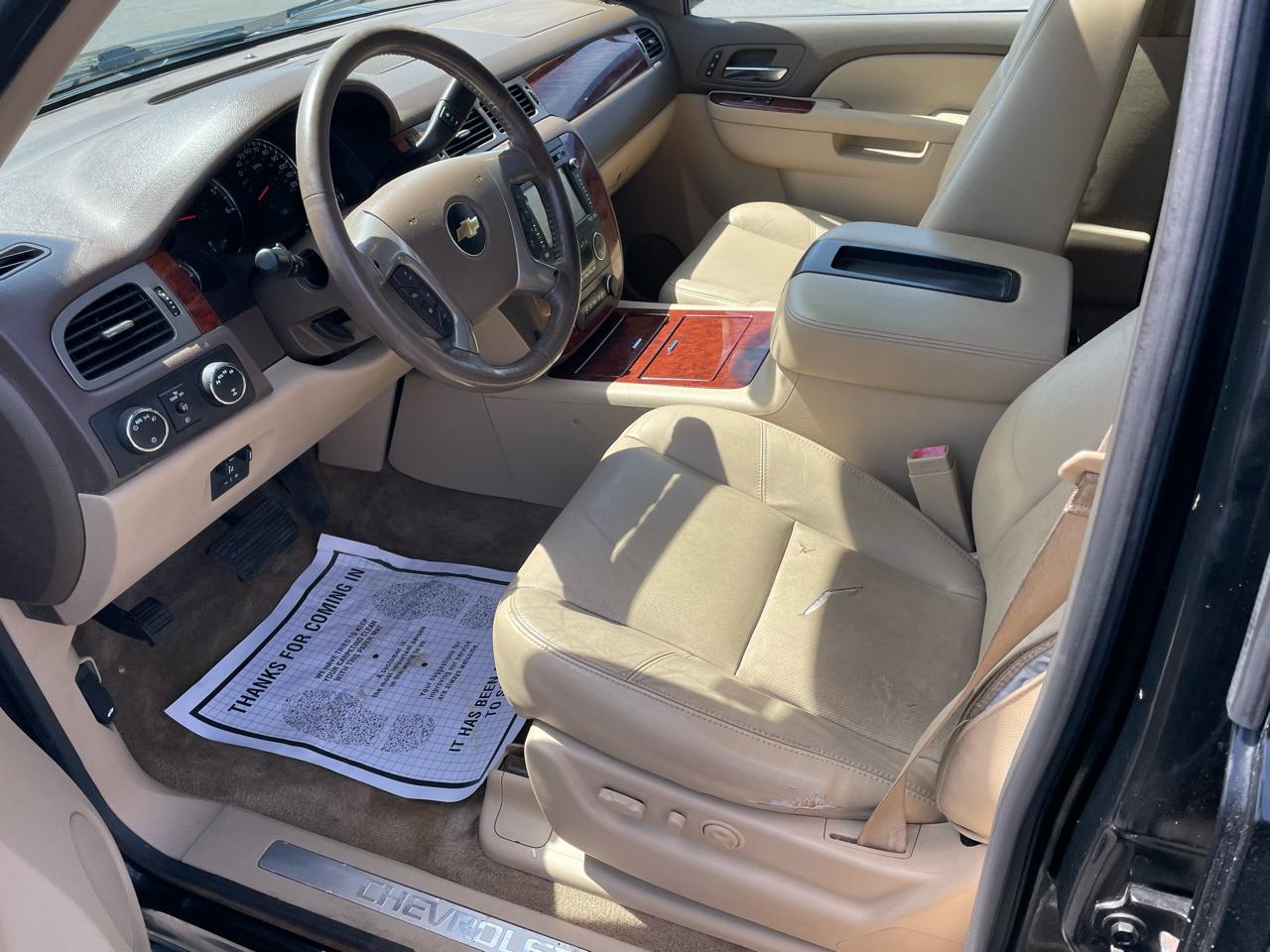 Chevrolet Avalanche 4WD Crew Cab LTZ 2013
