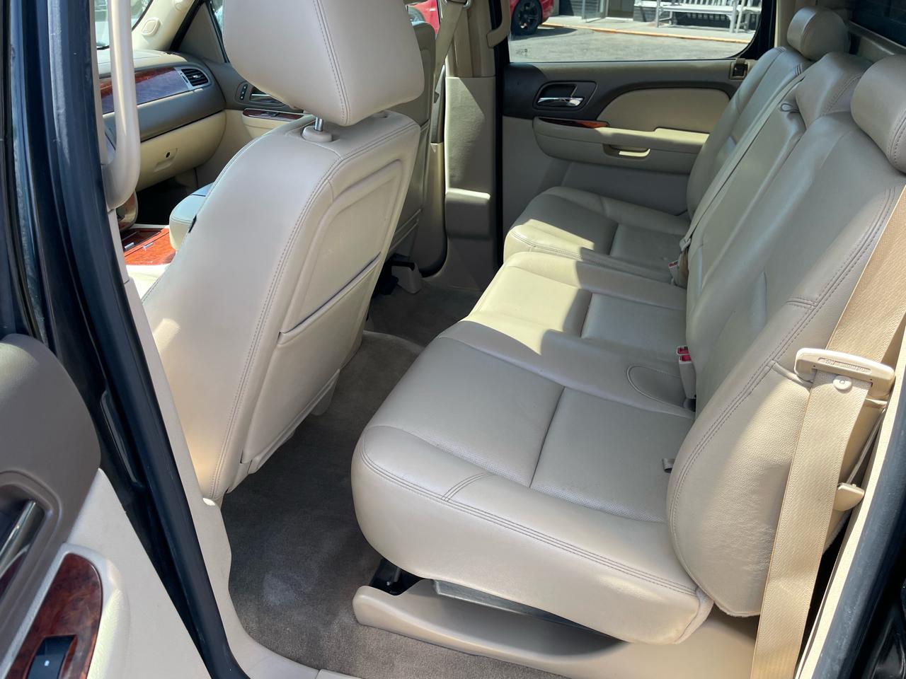 Chevrolet Avalanche 4WD Crew Cab LTZ 2013