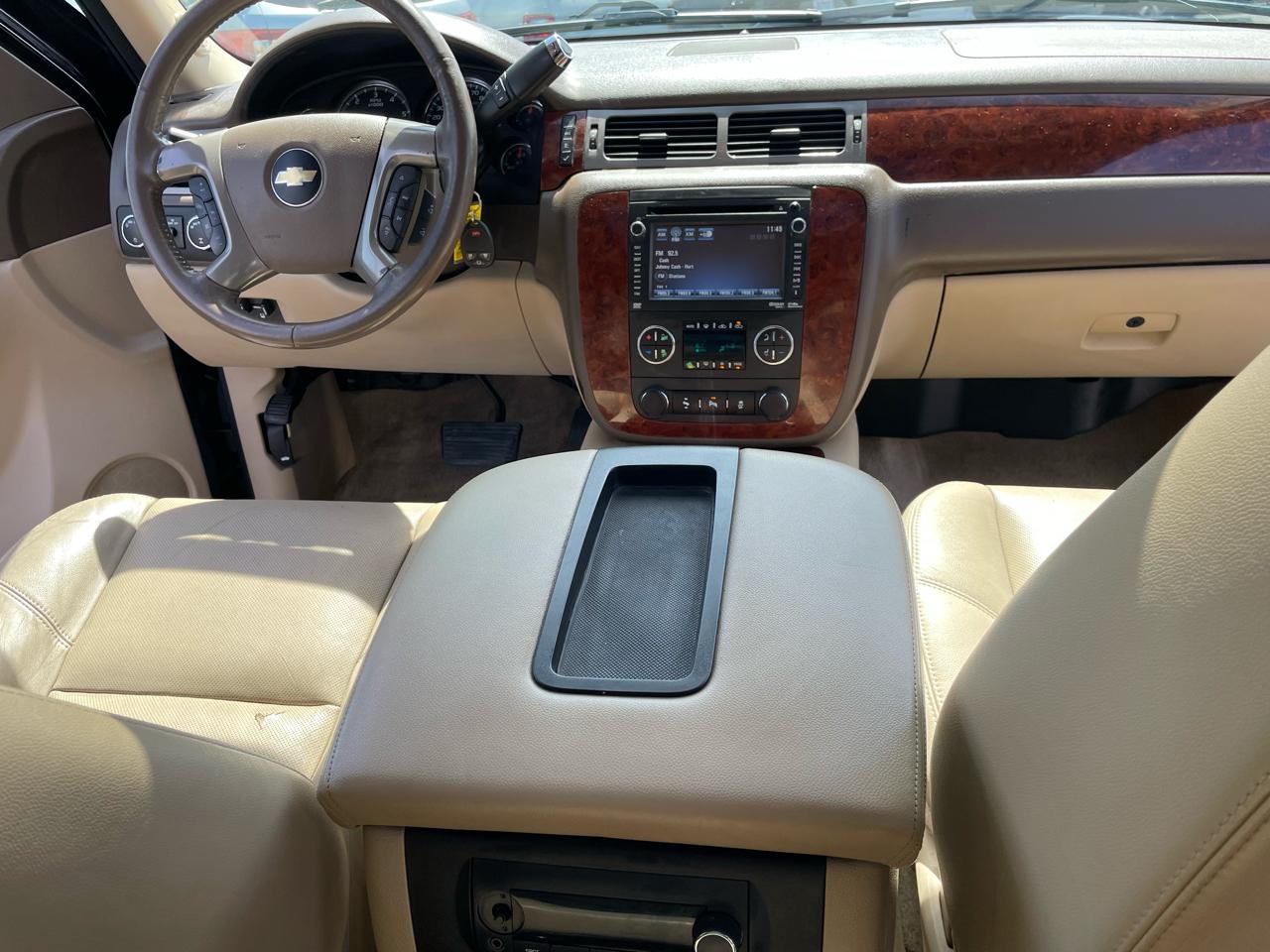 Chevrolet Avalanche 4WD Crew Cab LTZ 2013