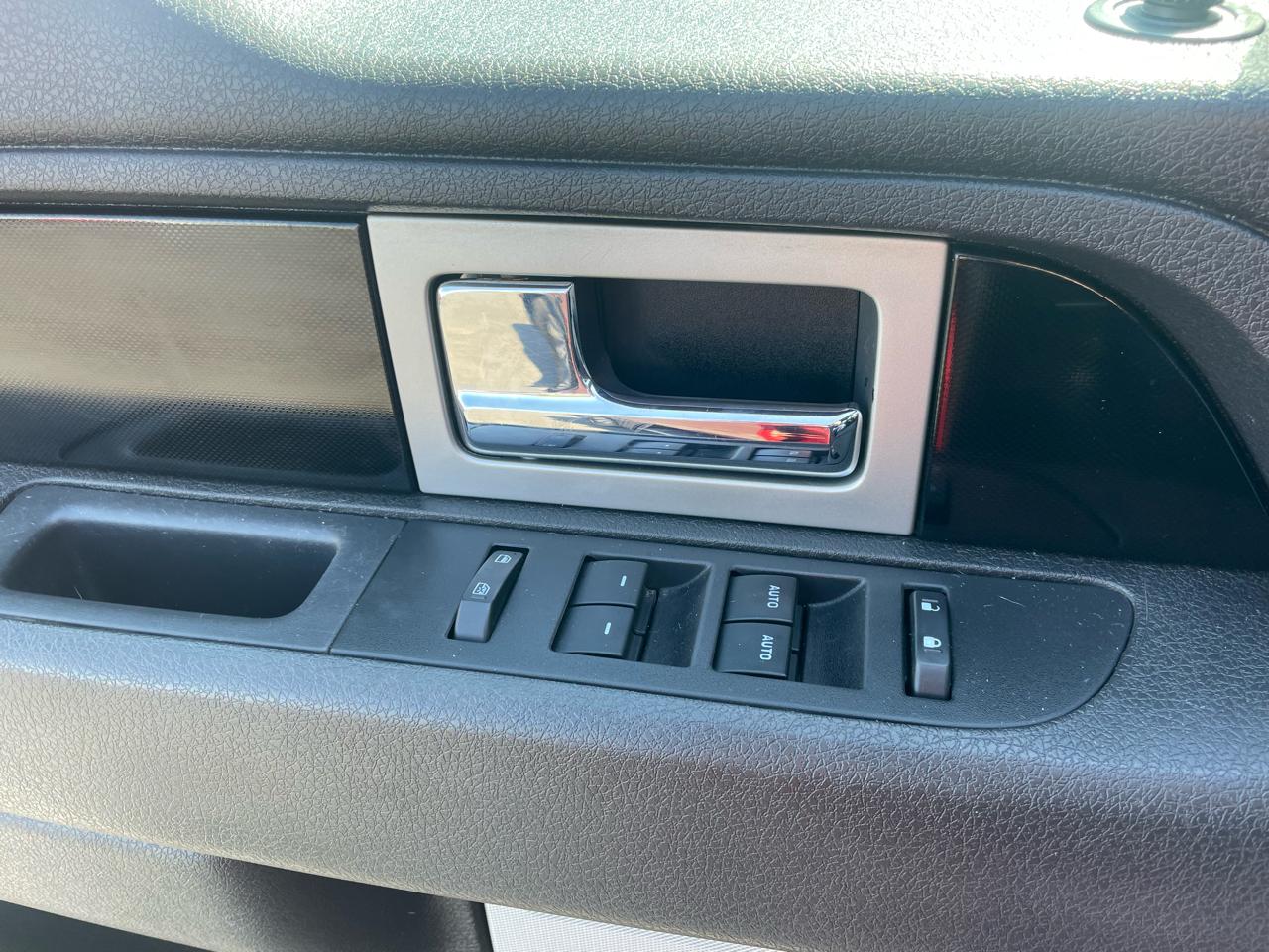 Ford F-150 4WD SuperCrew 150" FX4 2012