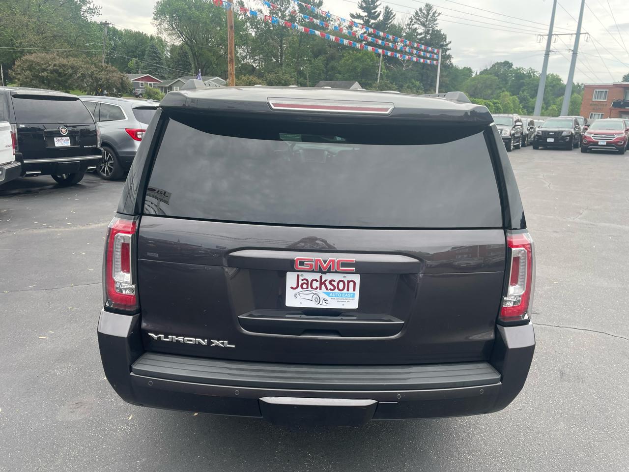 GMC Yukon XL 4WD 4dr SLT 2015