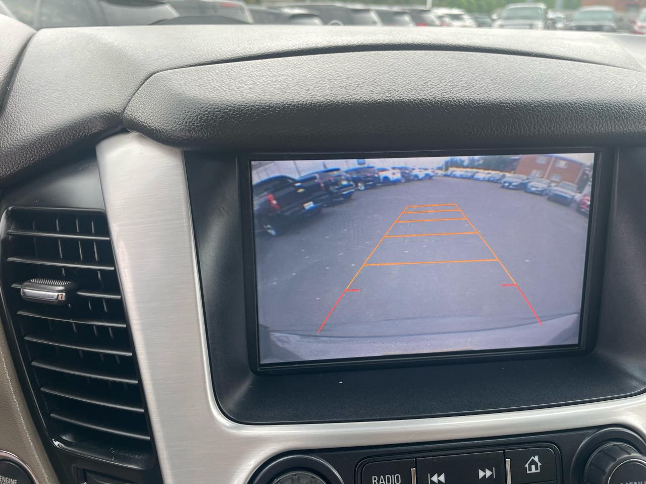GMC Yukon XL 4WD 4dr SLT 2015