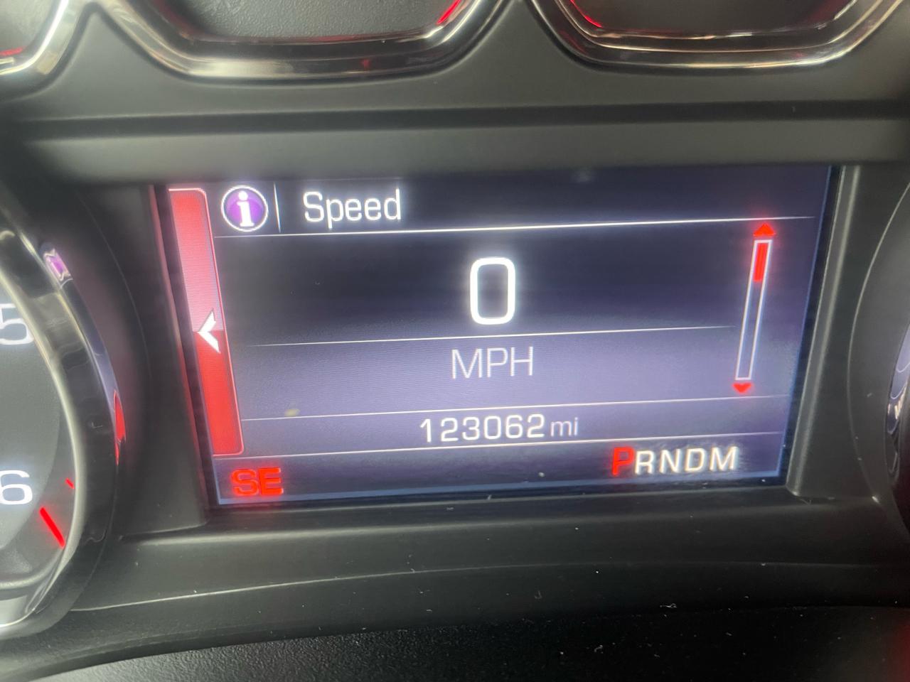 GMC Yukon XL 4WD 4dr SLT 2015