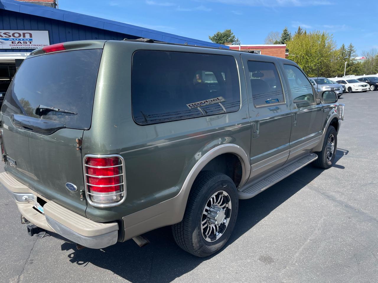 Ford Excursion 137" WB Limited 4WD 2000