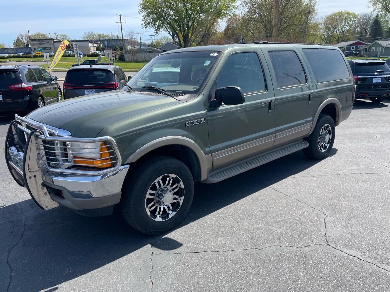 Ford Excursion 137" WB Limited 4WD 2000