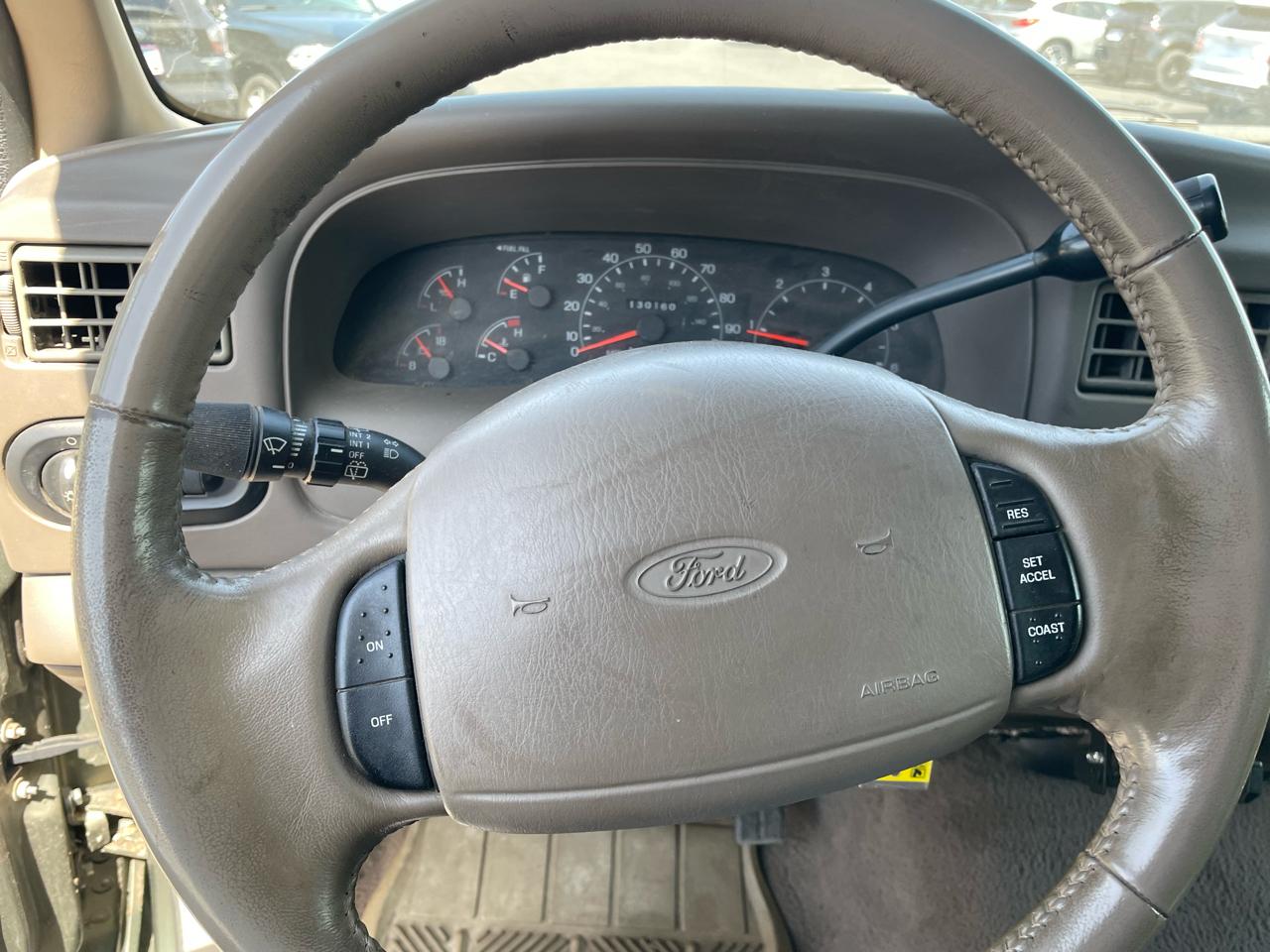 Ford Excursion 137" WB Limited 4WD 2000