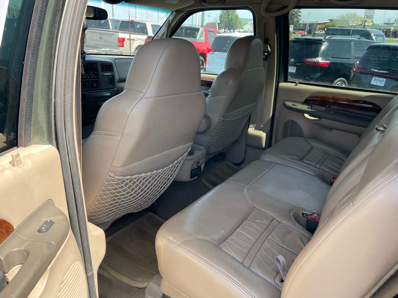 Ford Excursion 137" WB Limited 4WD 2000