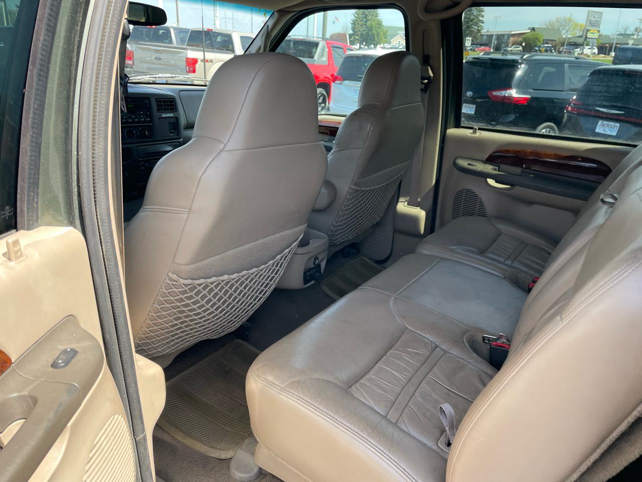 Ford Excursion 137" WB Limited 4WD 2000