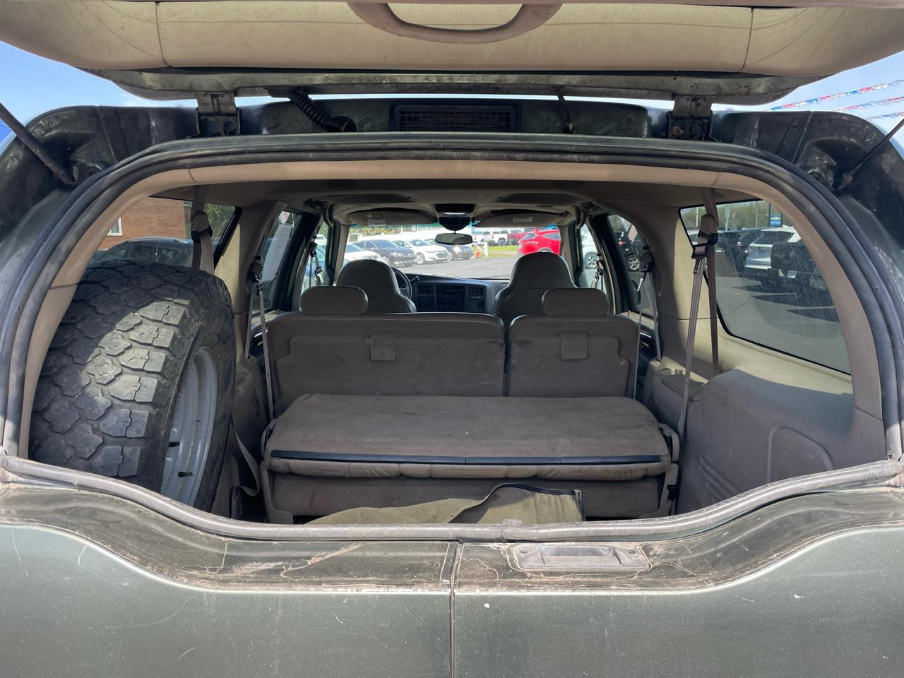 Ford Excursion 137" WB Limited 4WD 2000