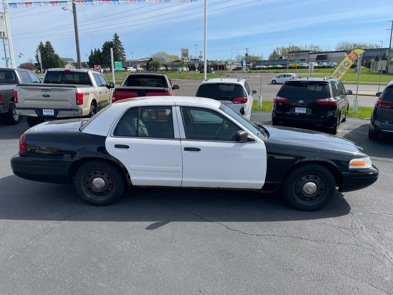 Ford Police Interceptor 4dr Sdn w/3.27 Axle 2010